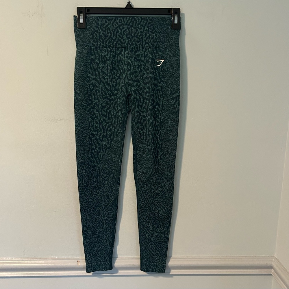 Gymshark Navy/Brand Blue Adapt Animal Seamless Leggings Size Medium